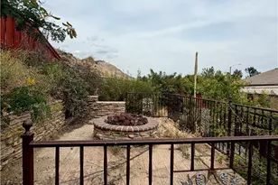 215 Gamez, Hemet, CA 92545 - Photo 9