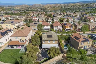 19890 Holly Dr, Saugus, CA 91350 - Photo 5