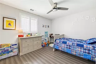 19890 Holly Dr, Saugus, CA 91350 - Photo 29