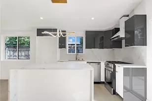 20528 Hamlin St, Winnetka, CA 91306 - Photo 11