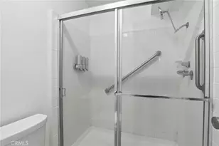 5400 Lindley Ave, Encino, CA 91316 - Photo 23