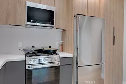 18238 Hartland Street, Reseda, CA 91335 - Photo 33