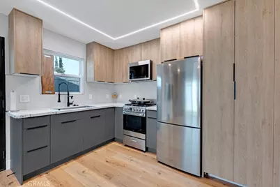 18238 Hartland Street, Reseda, CA 91335 - Photo 37