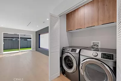 18238 Hartland Street, Reseda, CA 91335 - Photo 13