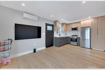 18238 Hartland Street, Reseda, CA 91335 - Photo 35