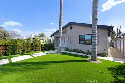 18238 Hartland Street, Reseda, CA 91335 - Photo 15