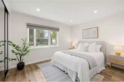 23377 Friar, Woodland Hills, CA 91367 - Photo 15