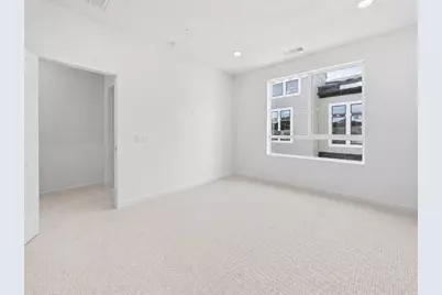 9425 N Sepulveda Blvd. #4, North Hills, CA 91343 - Photo 7