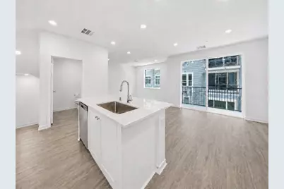 9425 N Sepulveda Blvd. #4, North Hills, CA 91343 - Photo 5