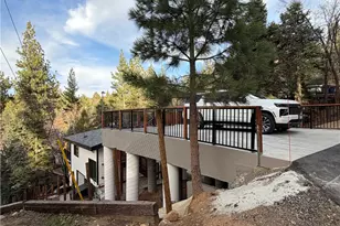 43290 Shasta, Big Bear Lake, CA 92315 - Photo 3