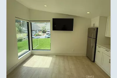 4236 Ellenita Avenue, Tarzana, CA 91356 - Photo 9