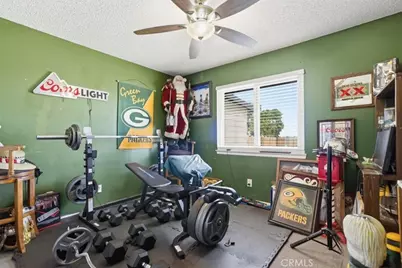 15235 Newmont, Lancaster, CA 93535 - Photo 21