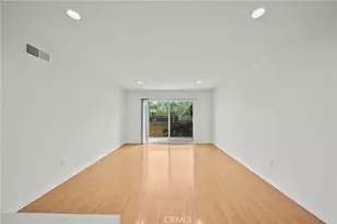 23515 Lyons, Valencia, CA 91355 - Photo 9