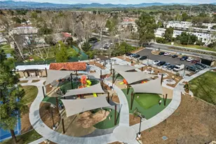 23515 Lyons, Valencia, CA 91355 - Photo 33