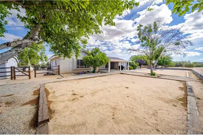 12820 E Avenue W13, Pearblossom, CA 93553 - Photo 39