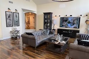 5255 Zelzah Ave, Encino, CA 91316 - Photo 7