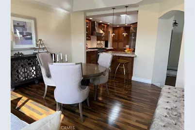 5255 Zelzah Avenue #302, Encino, CA 91316 - Photo 9