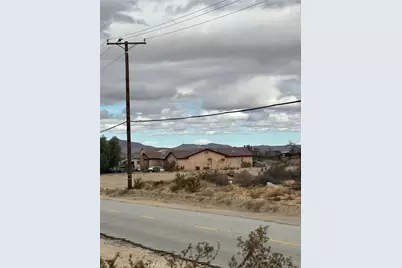 165 E Avenue S, Palmdale, CA 93591 - Photo 1