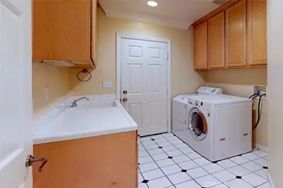 11595 Rancho Del Valle, Granada Hills, CA 91344 - Photo 19