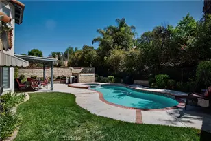 28830 Shadow Valley, Saugus, CA 91390 - Photo 3