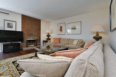 19970 Greenbriar Drive, Tarzana, CA 91356 - Photo 19