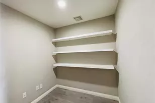 6800 Corbin, Reseda, CA 91335 - Photo 7