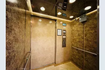 6800 Corbin, Reseda, CA 91335 - Photo 3