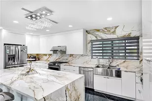 21228 Merridy St, Chatsworth, CA 91311 - Photo 13