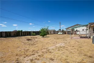 10416 Peach Ave, California City, CA 93505 - Photo 23