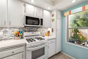 19958 Ave Of The Oaks, Newhall, CA 91321 - Photo 5