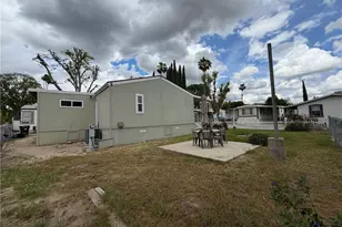 29021 Bouquet Canyon, Saugus, CA 91390 - Photo 17