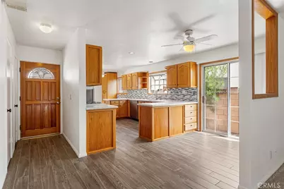 27431 Arriola Avenue, Saugus, CA 91350 - Photo 3