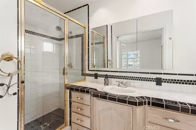 27431 Arriola Avenue, Saugus, CA 91350 - Photo 23