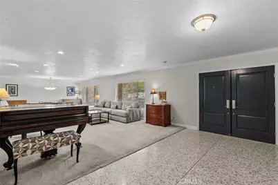 9513 Bianca, Northridge, CA 91325 - Photo 5