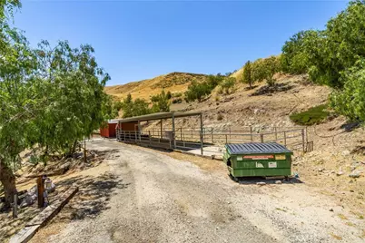 13602 Sego, Agua Dulce, CA 91390 - Photo 61