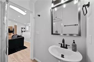 1013 E La Palma, Inglewood, CA 90301 - Photo 47