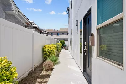 1013 E La Palma, Inglewood, CA 90301 - Photo 9