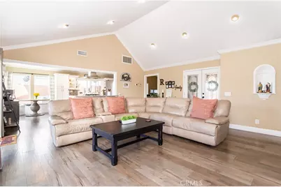 17554 Doric Street, Granada Hills, CA 91344 - Photo 5