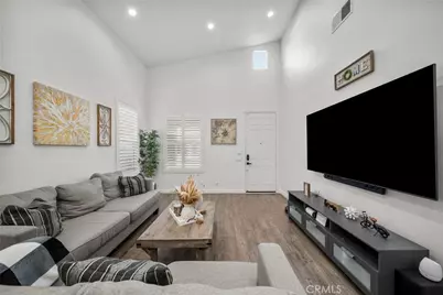 28341 Willow Court, Saugus, CA 91350 - Photo 9