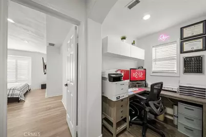 28341 Willow Court, Saugus, CA 91350 - Photo 19