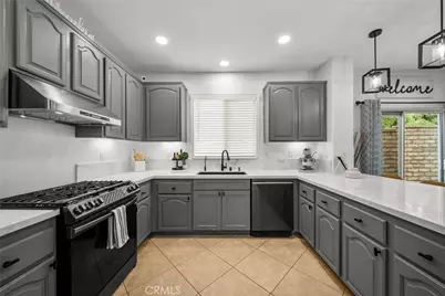 28341 Willow Court, Saugus, CA 91350 - Photo 17
