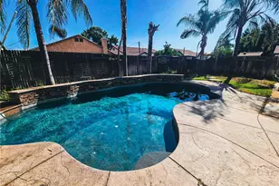 11101 Cypress Falls, Bakersfield, CA 93312 - Photo 3
