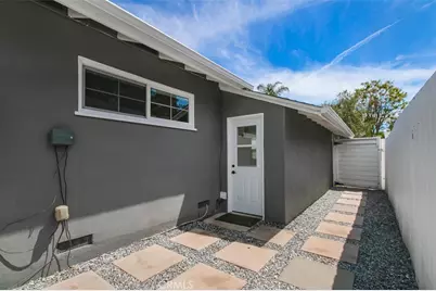 22031 Galvez Street, Woodland Hills, CA 91364 - Photo 33