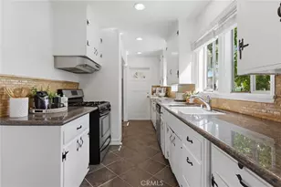 14335 Magnolia Bl, Sherman Oaks, CA 91423 - Photo 13