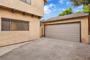 633 Groton Dr, Burbank, CA 91504 - Photo 37