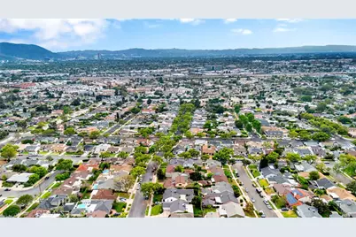 633 Groton Drive, Burbank, CA 91504 - Photo 41