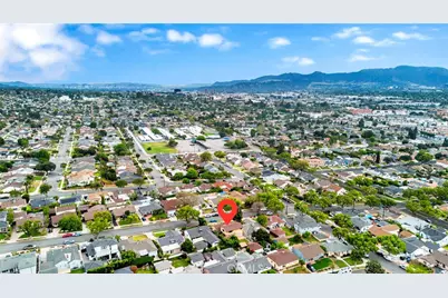 633 Groton Drive, Burbank, CA 91504 - Photo 51