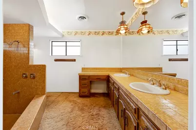 633 Groton Drive, Burbank, CA 91504 - Photo 35