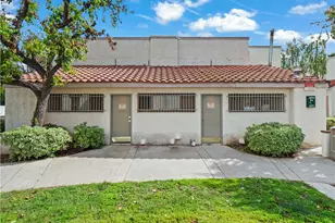 25011 Peachland Ave, Newhall, CA 91321 - Photo 25
