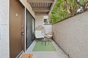 25011 Peachland Ave, Newhall, CA 91321 - Photo 19